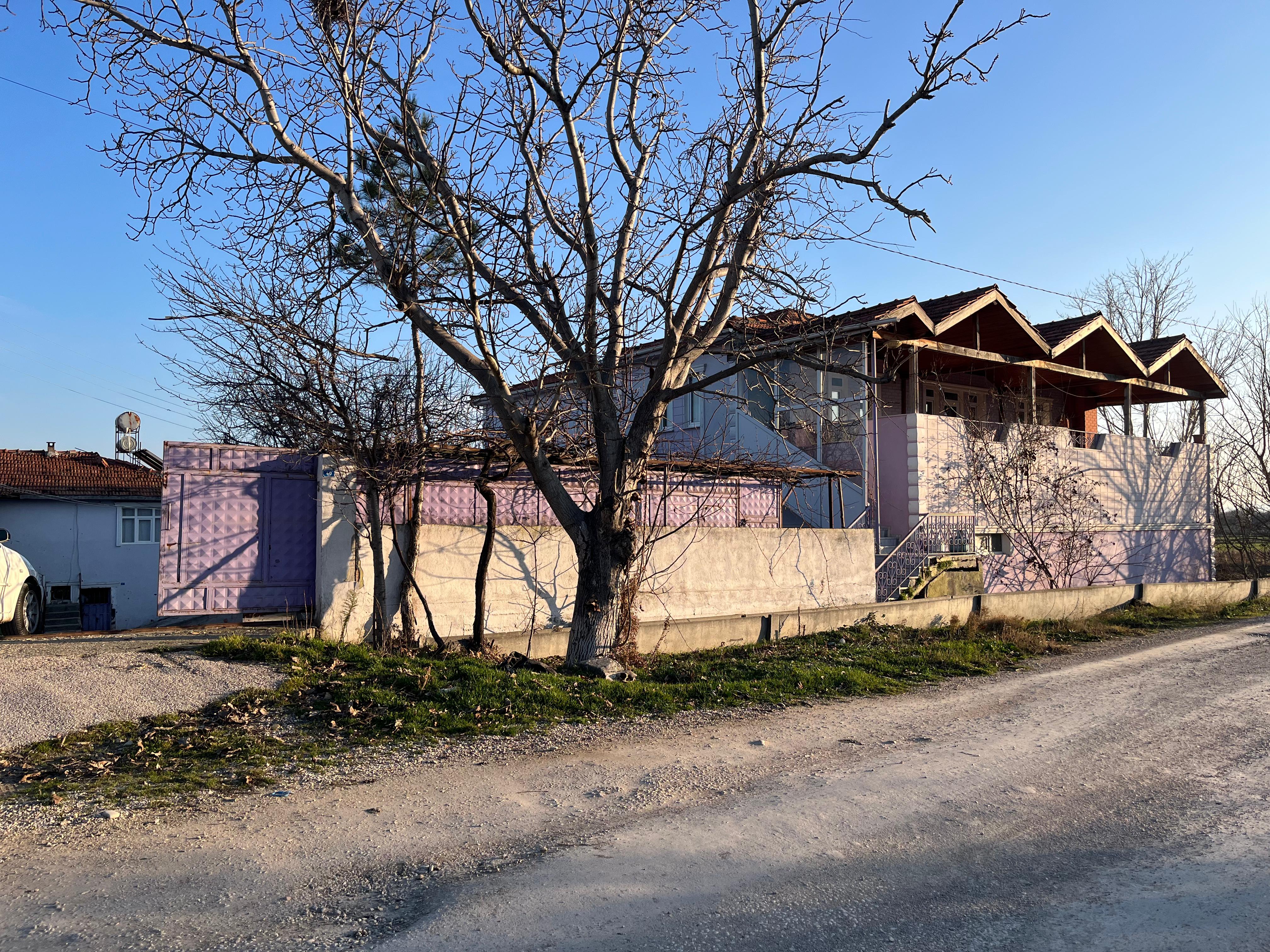 MABEL'DEN KURULU DÜZEN BESİ ÇİFTLİĞİ